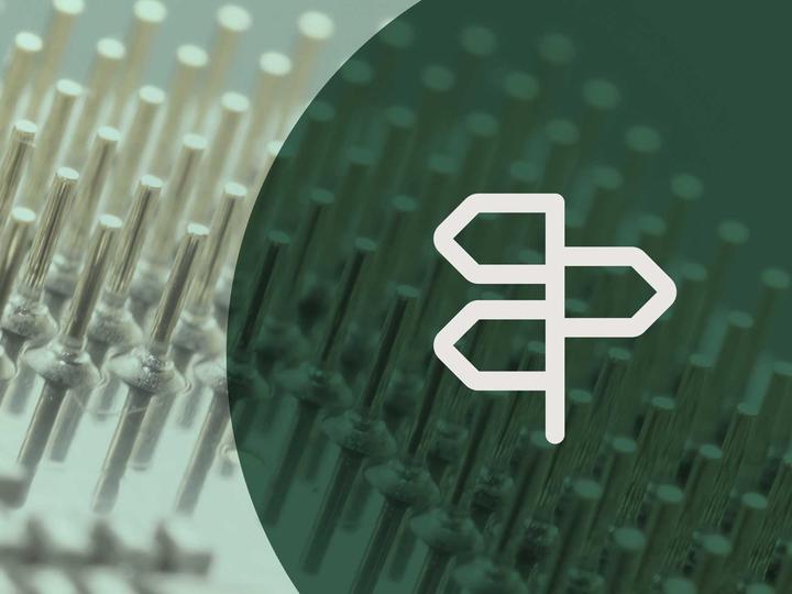 Icon of a guidepost in front of a CPU.